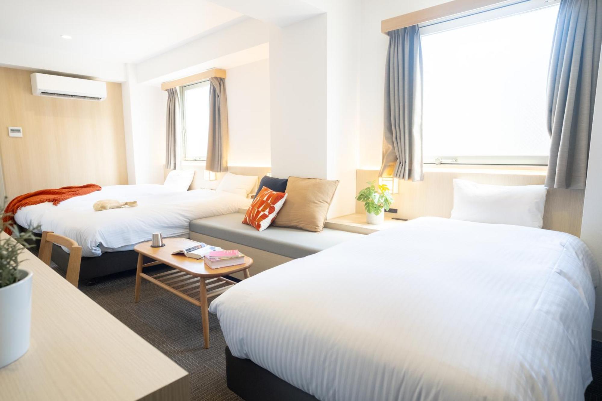 Wayfarer Matsu Hotel Осака Екстериор снимка