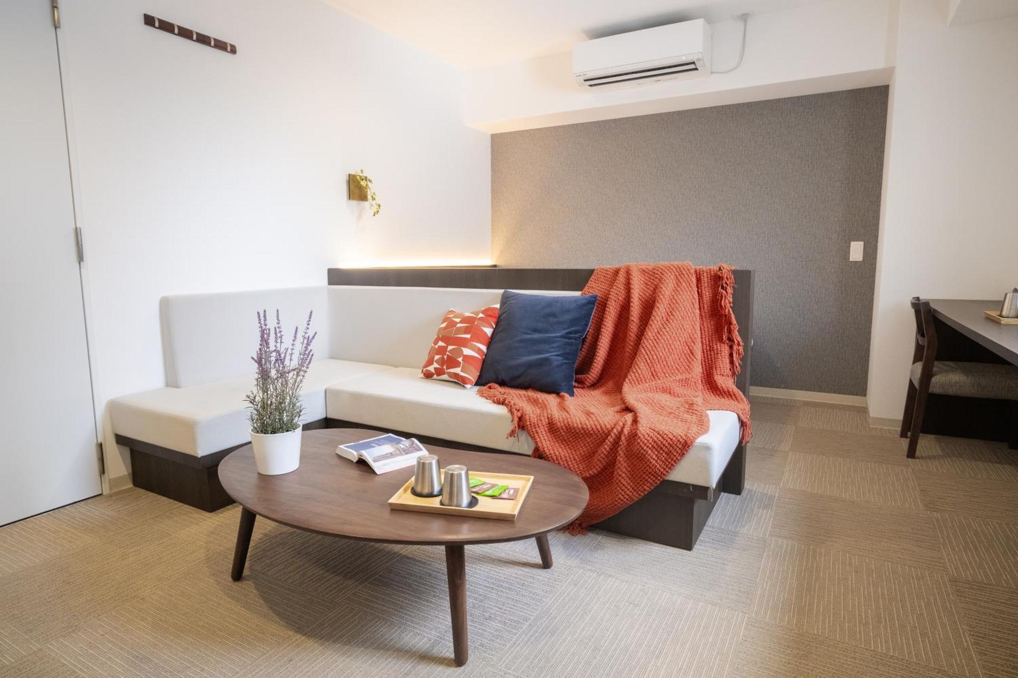 Wayfarer Matsu Hotel Осака Екстериор снимка